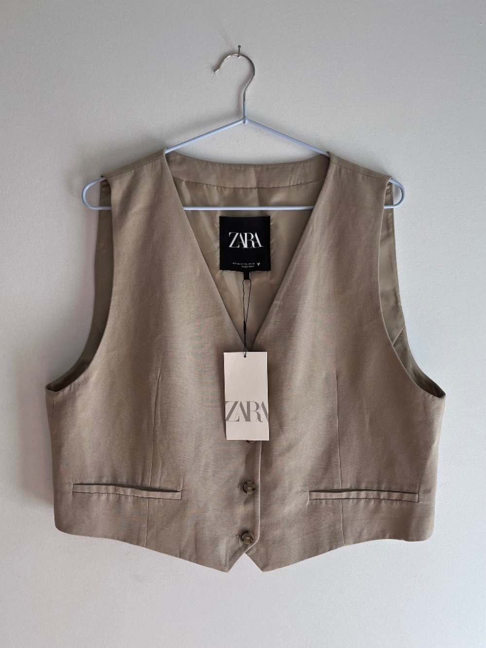 NWT Cropped menswear vest in beige - Size XXL
